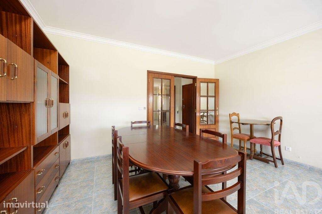 Apartamento T3 em Santiago e São Simão de Litém e Albergaria dos Doze - Grande imagem: 5/37