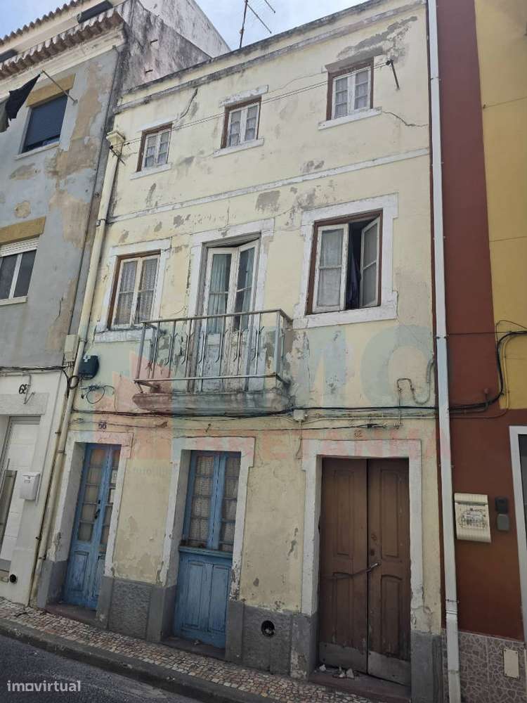 Investimento - Edifício p/ Recuperar - Centro da Nazaré - Grande imagem: 4/12