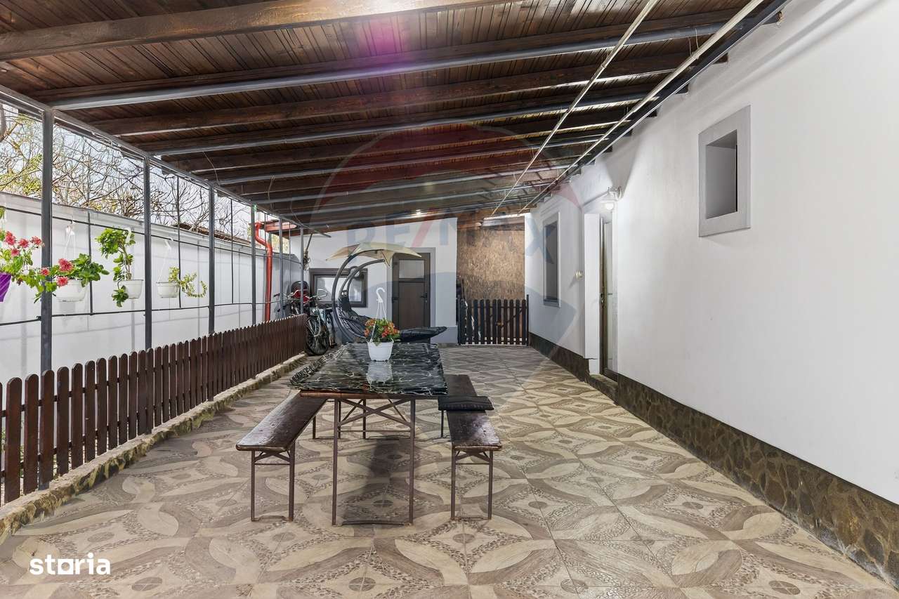 Casă spațioasă cu 4 camere și spațiu comercial în Bujac-18
