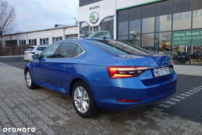 Skoda Superb 1.5 TSI Ambition DSG - 5