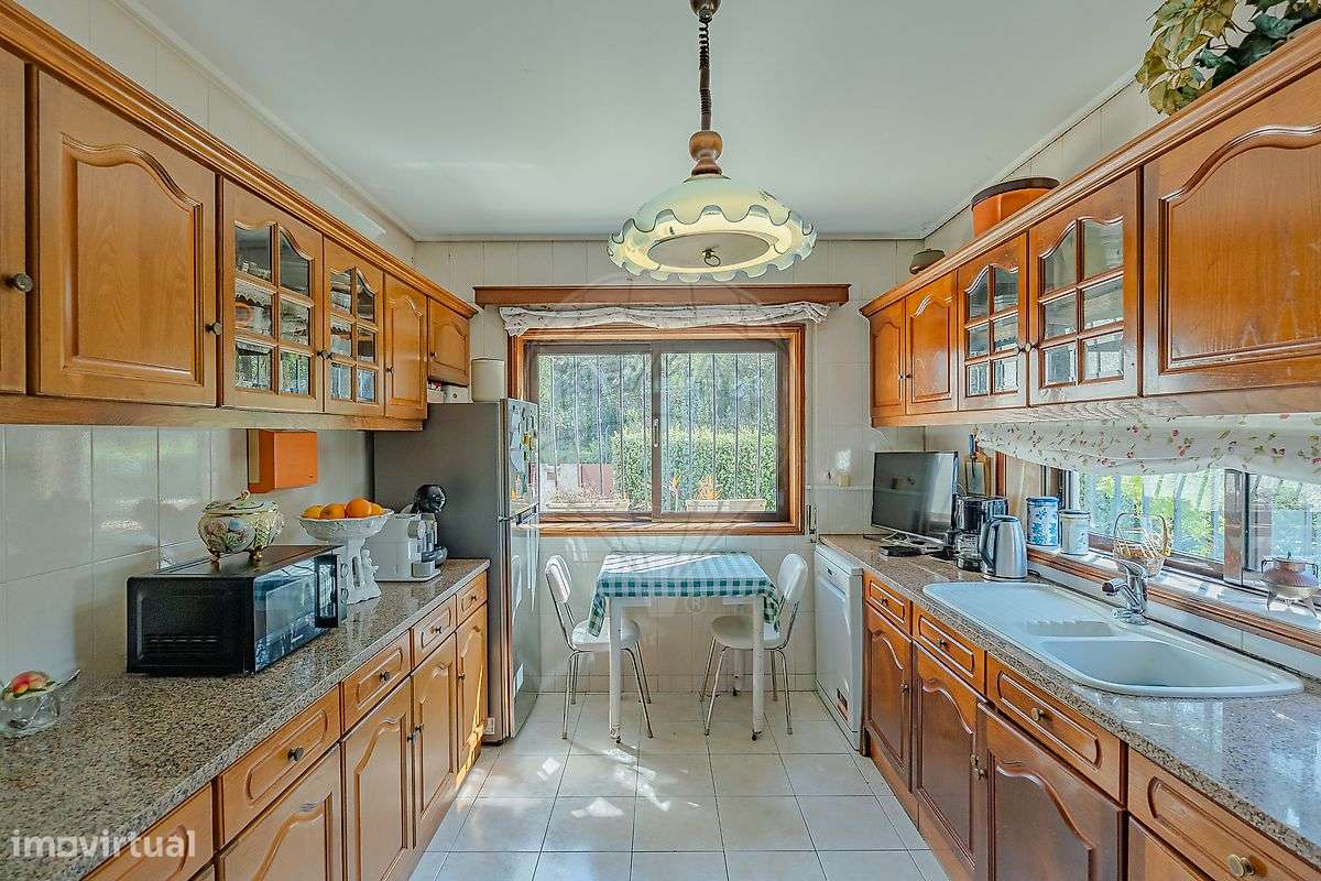 Moradia T4 para venda-8