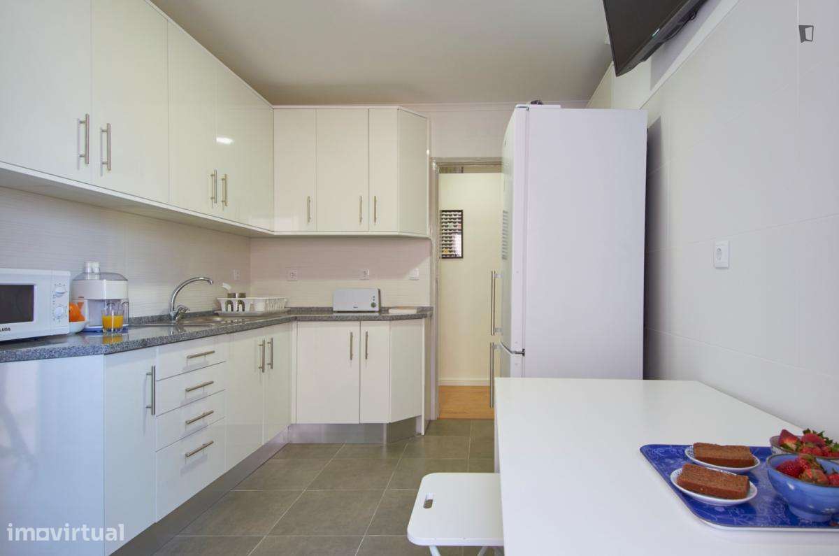 Quarto - localizado em Penha de França Lisbon - Grande imagem: 4/29