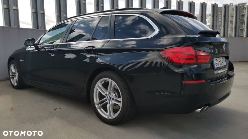 BMW Seria 5 520d Touring - 4