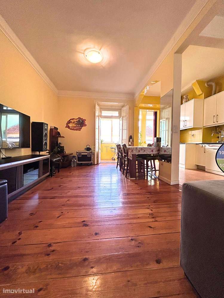 T2 Remodelado com Vista Lateral de Rio – 80m² - Grande imagem: 1/22