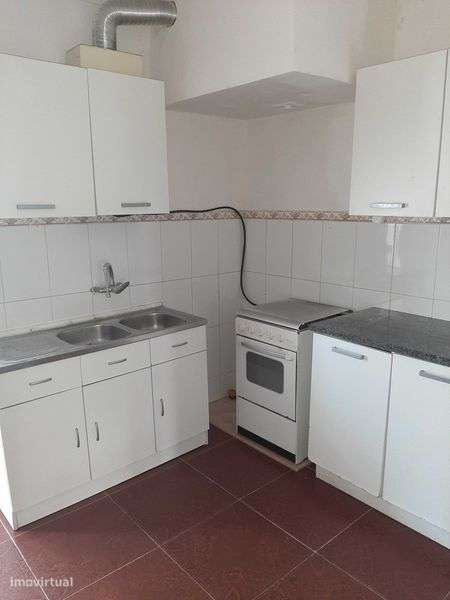 Apartamento T3 em moradia na Guimarota - Leiria - Grande imagem: 4/7