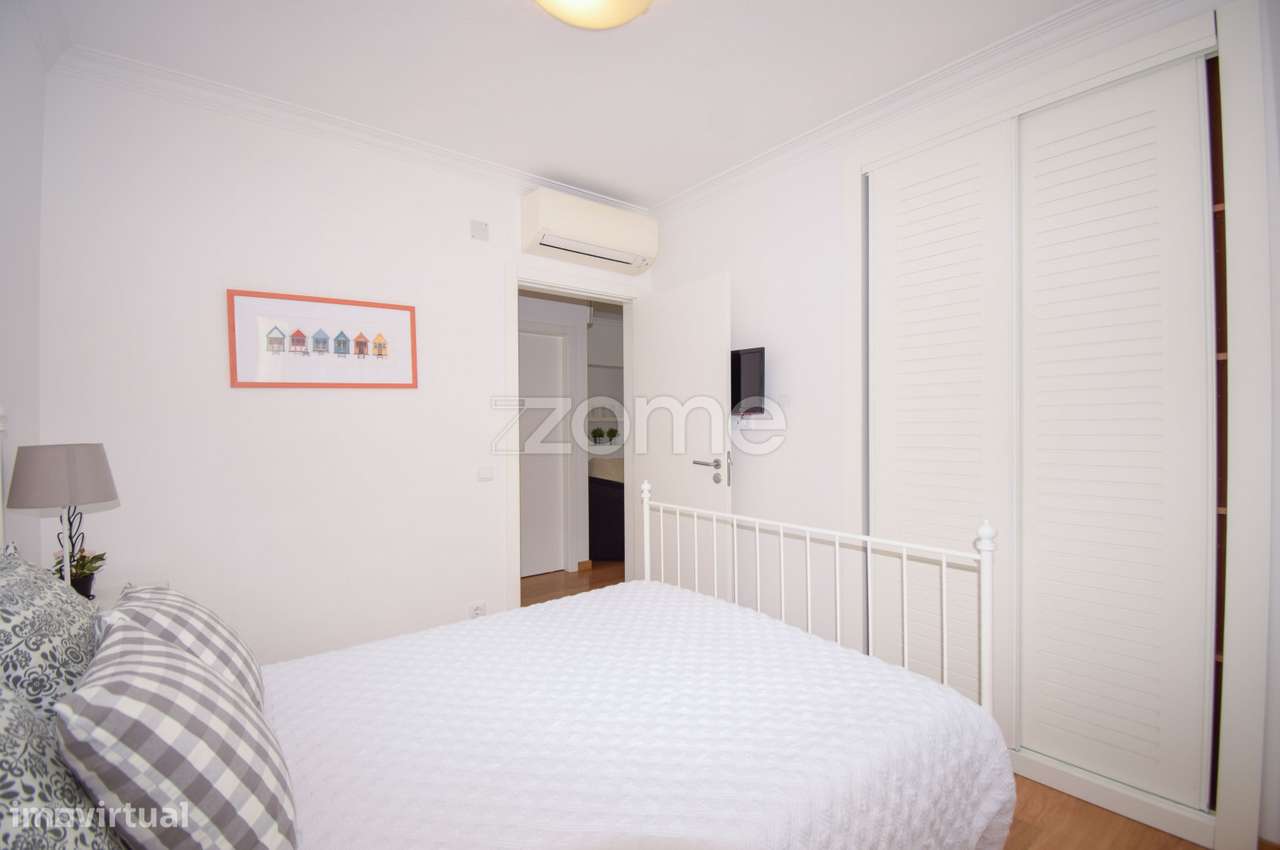 Prédio com 2 apartamentos independentes, totalmente remodelado-16