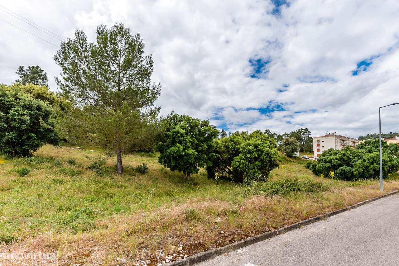 TERRENO URBANO PARA CONSTRUÇÃO | OTA - ALENQUER | 195m²-23