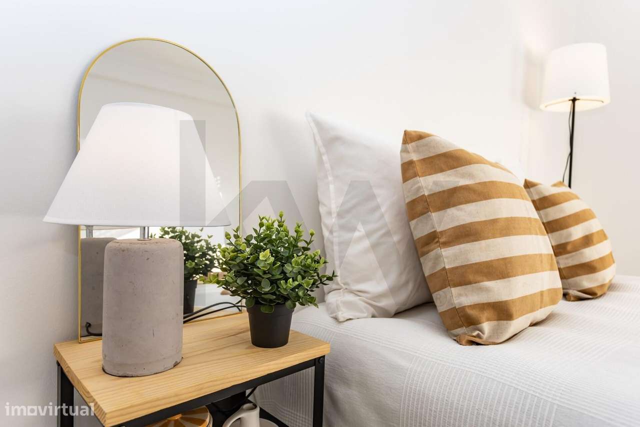 Apartamento T2 na Rua da Liberdade em Almada-14
