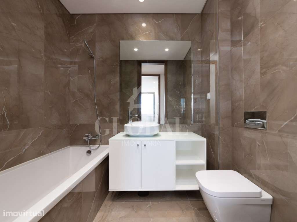 Apartamento T2 Condomínio HILGARDEN-11