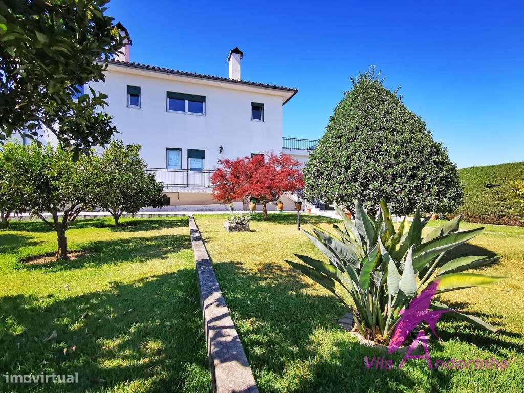 Moradia T4 independente com amplo jardim, garagem e cave - Santa Ma...-31