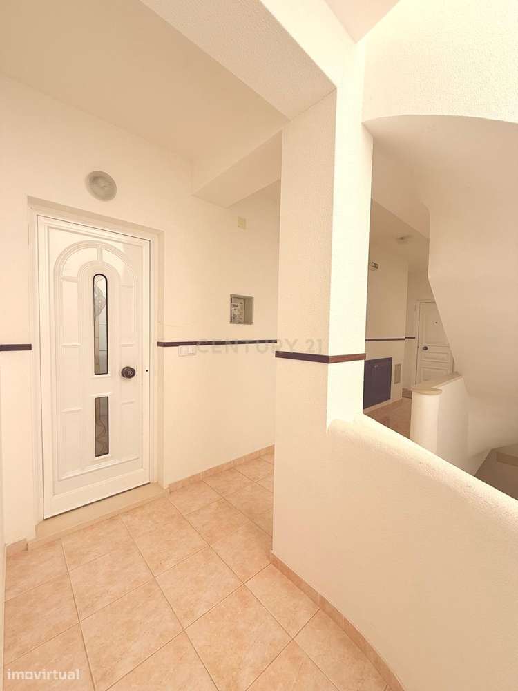 T2 duplex remodelado, Praia de São Bernardino-5