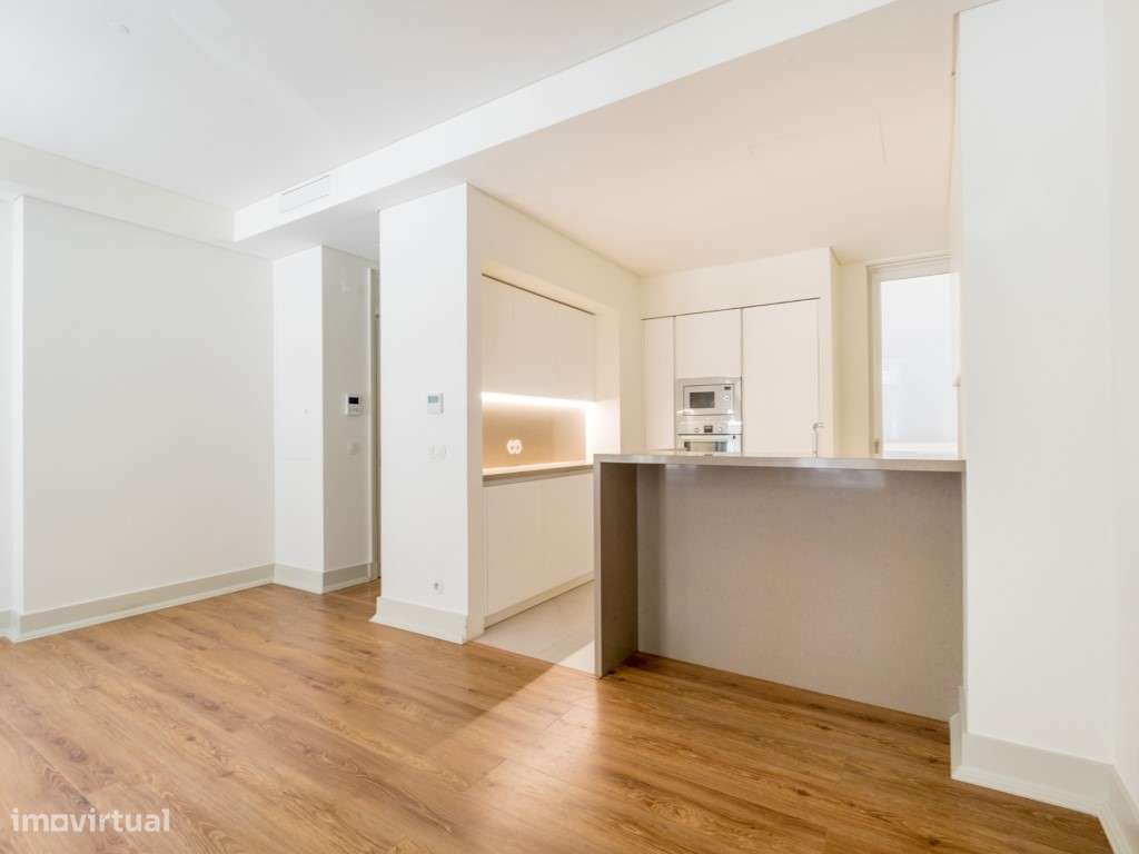 Apartamento T2 com jardim privativo, no Saldanha - Grande imagem: 5/29