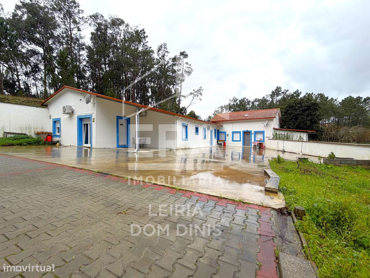 Moradia isolada com 7 quartos na Marinha Grande-0