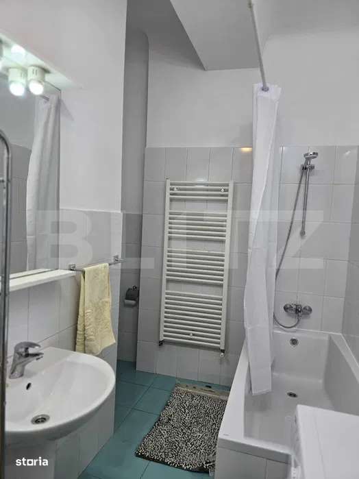 Apartament renovat 2 camere, 70 mp, decomandat, zona Centrala - Imagine principală: 5/6