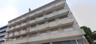 Apartamento T4 / Capuchos/ Leiria