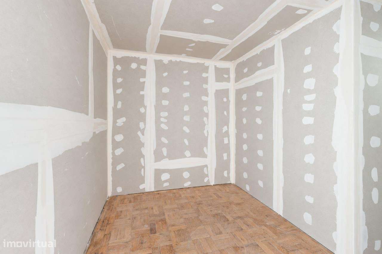 T3 + Sótão | Av. Liberdade, Braga | Remodelação em fase de...-6