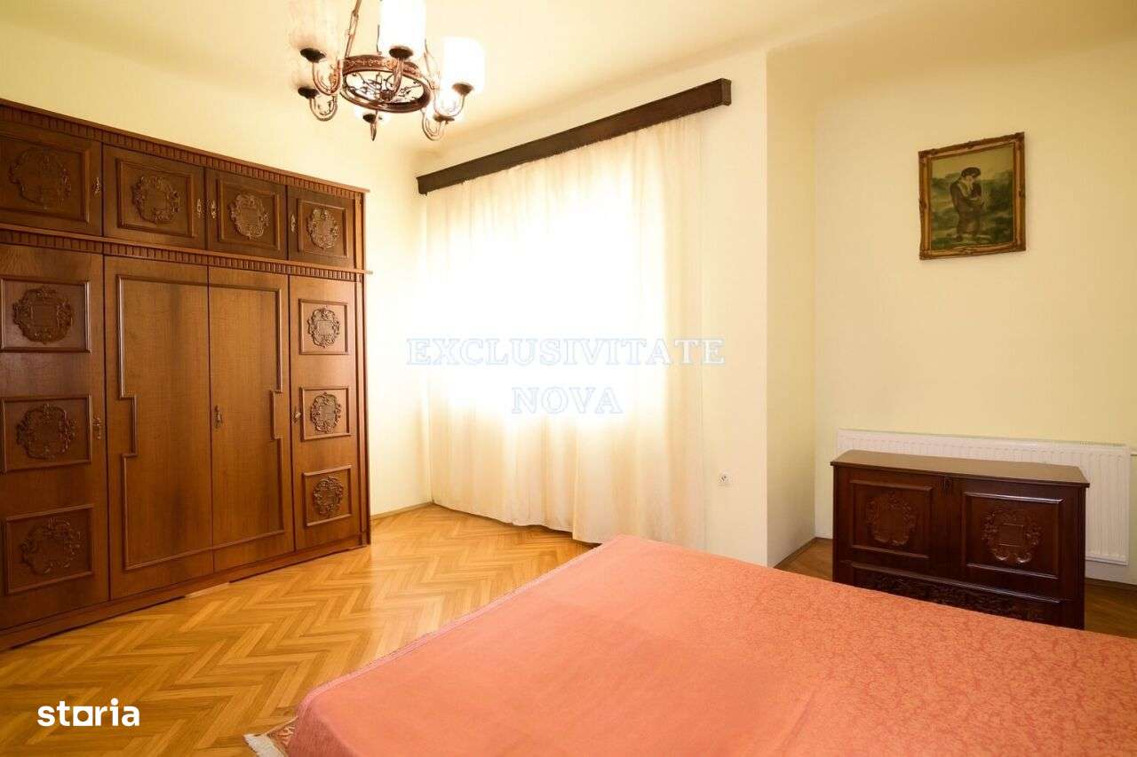 Vila individuala interbelica curte garaj între Dacia si Stefan cel-9