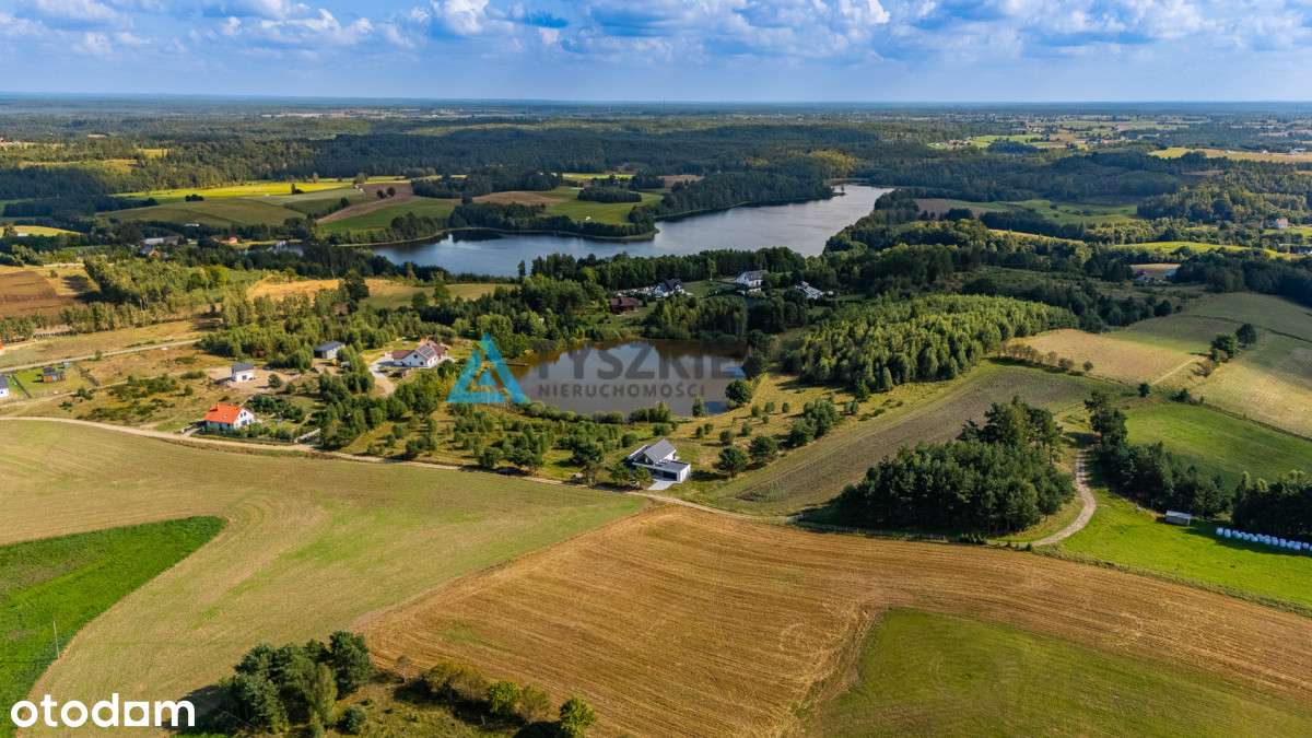 Nowy funkcjonalny dom w sercu Kaszub-1