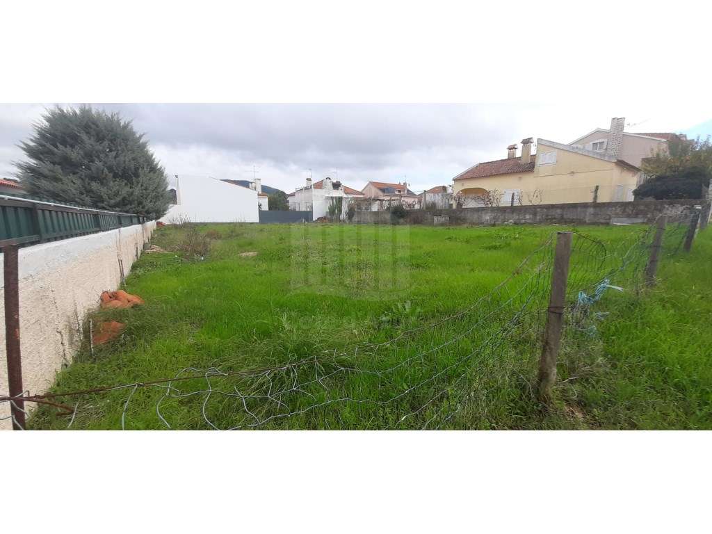 Terreno Urbano para Venda em Setúbal - 620 m² | 250 m² de Área Brut... - Grande imagem: 4/6
