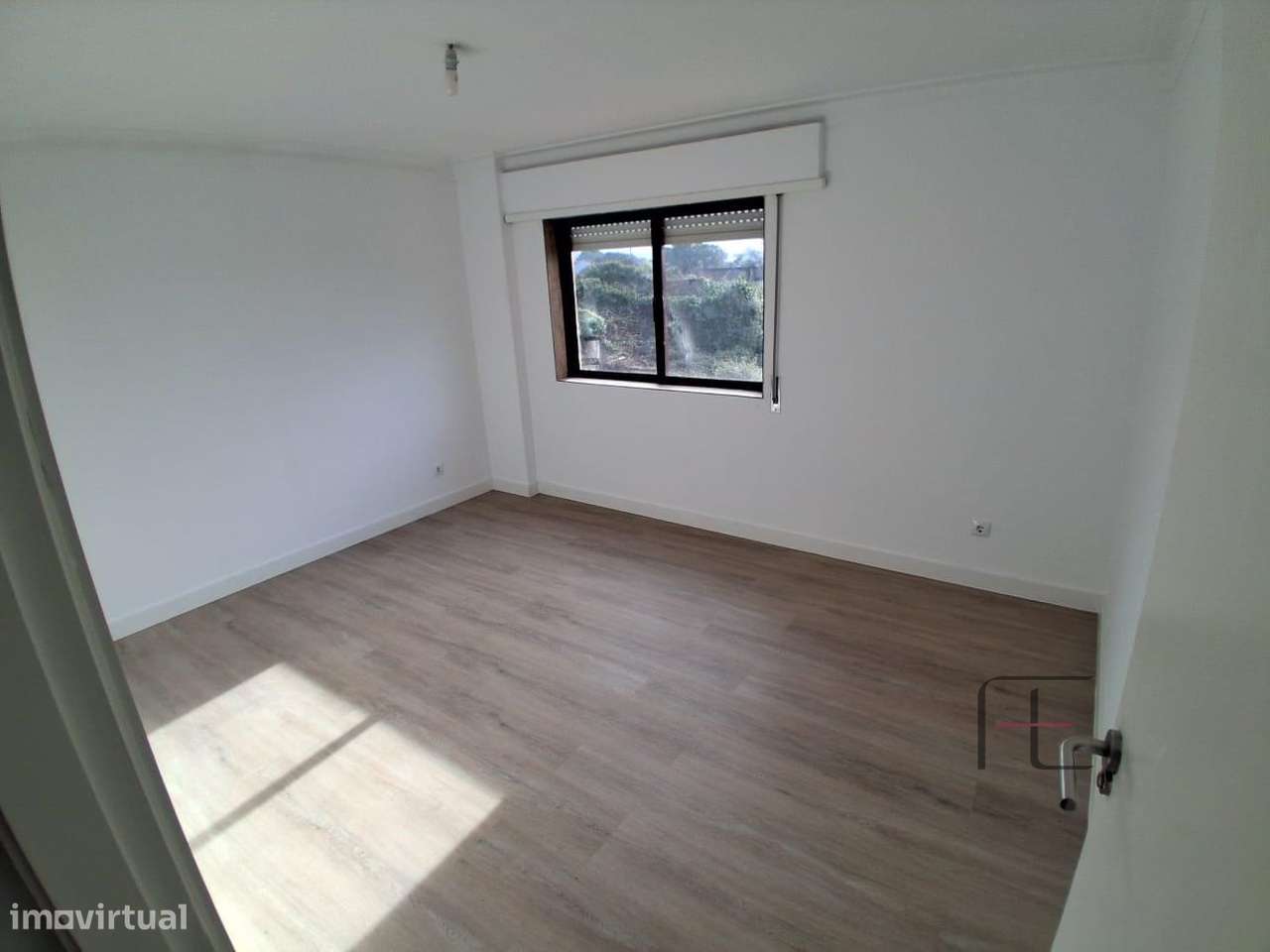 Apartamento T2 em Renovação em Rio Tinto-12