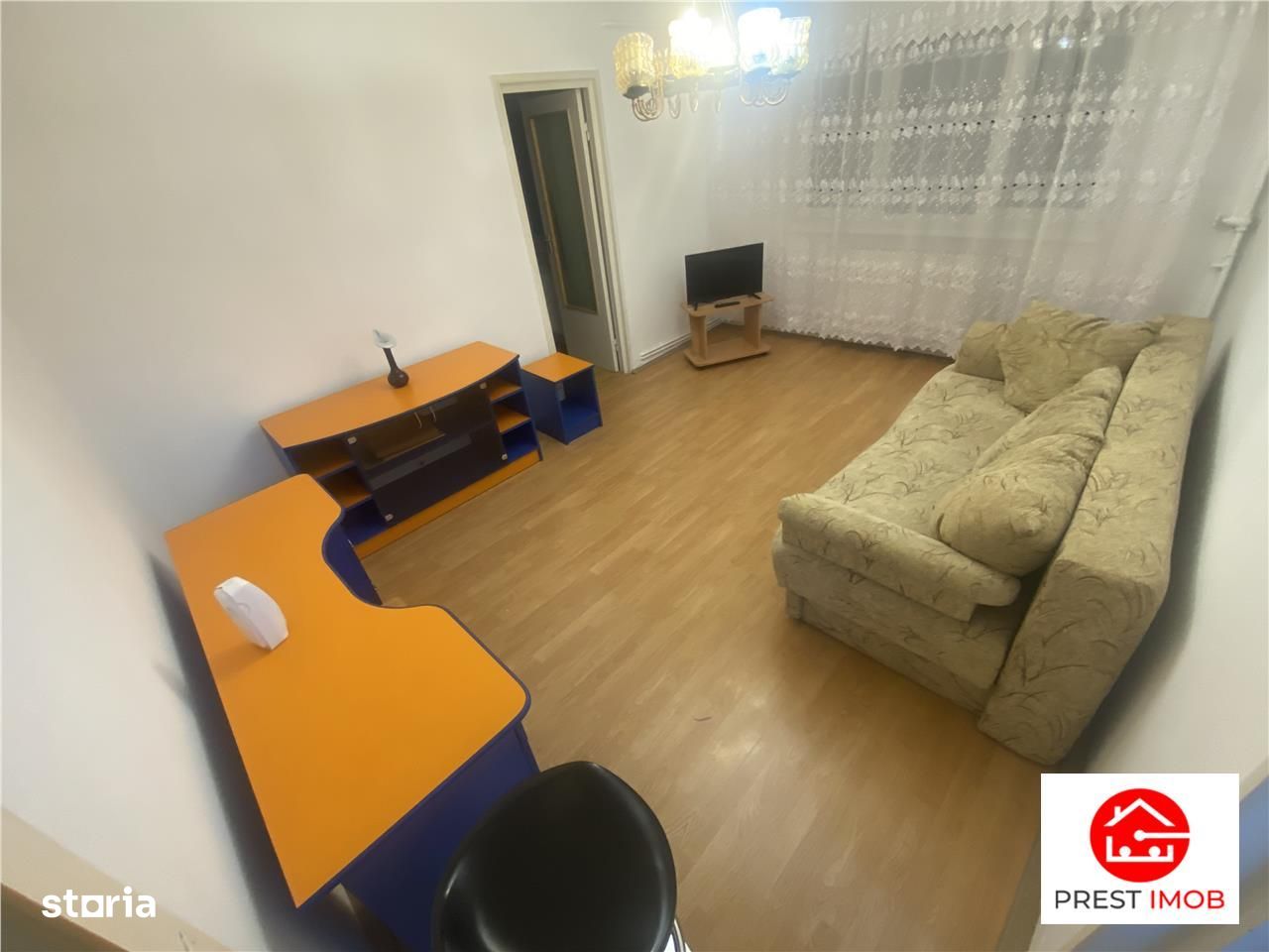 Apartament cu doua camere de inchiriat in 7 noiembrie!