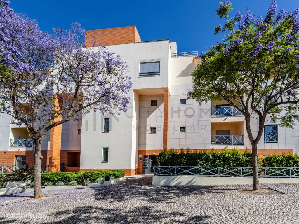 Apartamento T1+1 com piscina, elevador e 2 lugares de estacionament...-29