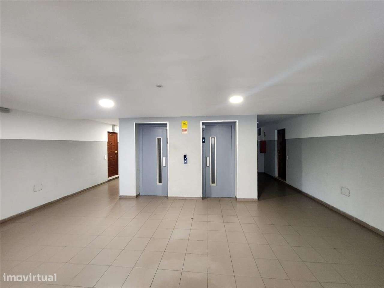 Apartamento T2 situado em Vilar do Paraíso,-14