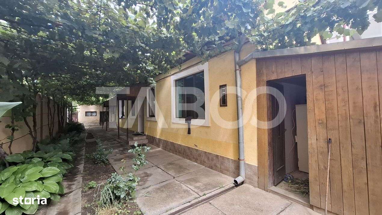 Doua case la pret de una teren 900 mp zona Turnisor - Imagine principală: 1/13