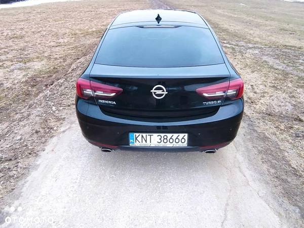 Opel Insignia 2.0 T 4x4 Exclusive S&S - 4