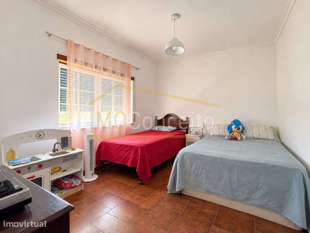 MORADIA T3 COM 2 ANEXOS| PISCINA| EXCELENTE LOCALIZAÇÃO E POTENCIAL...-6