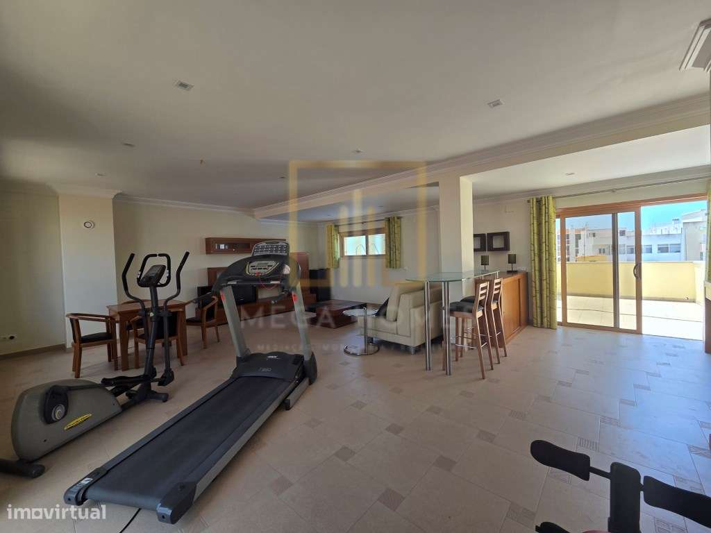 Moradia T5 com piscina + Apartamento T3, em centro de Lagoa (Algarve)-45