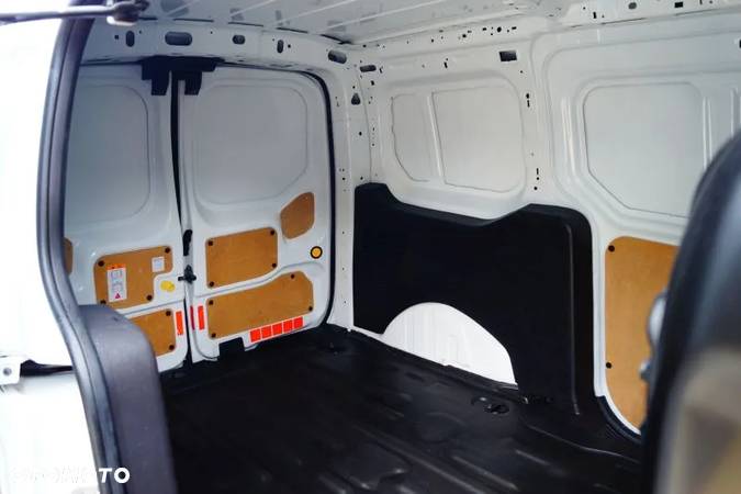 Ford Transit Connect - 8