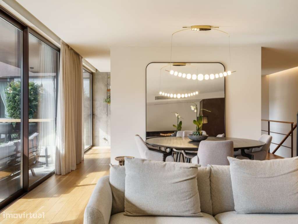 Moradia Exclusiva V4 com Piscina aquecida-15