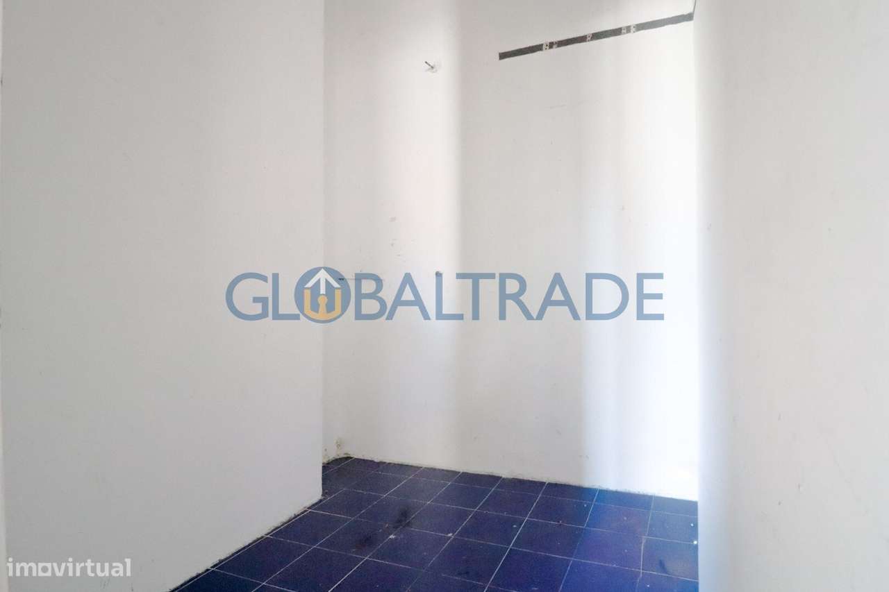 Apartamento T1+1 no coração do Porto-43