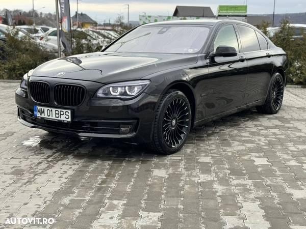 BMW Seria 7 730d xDrive Edition Exclusive - 11