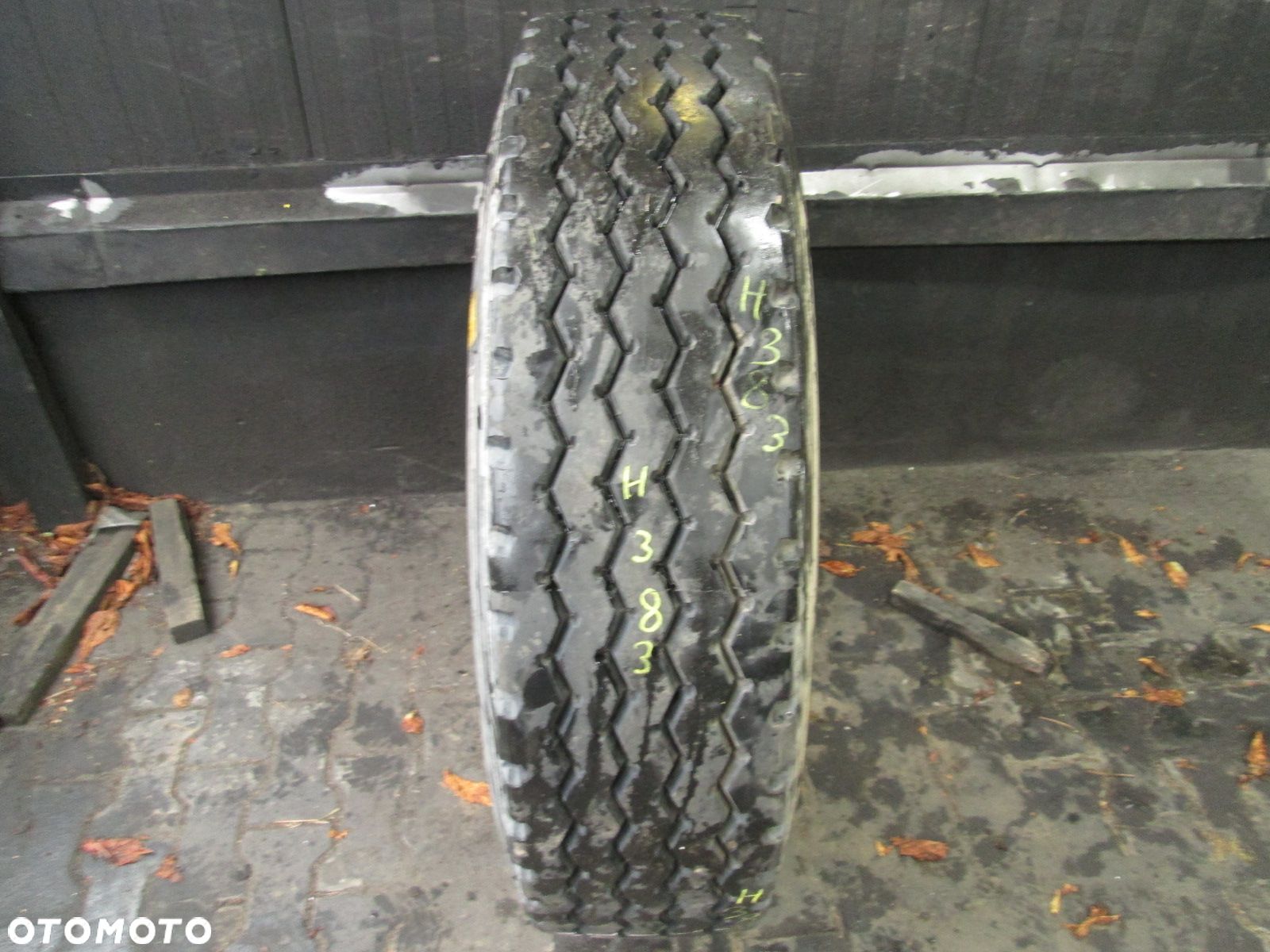 Opona ciężarowa 295/80R22.5 Bridgestone - 1