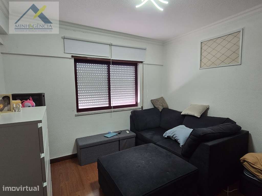 Apartamento T2 com Arrecadação no Vale do Cobro em Setúbal-15