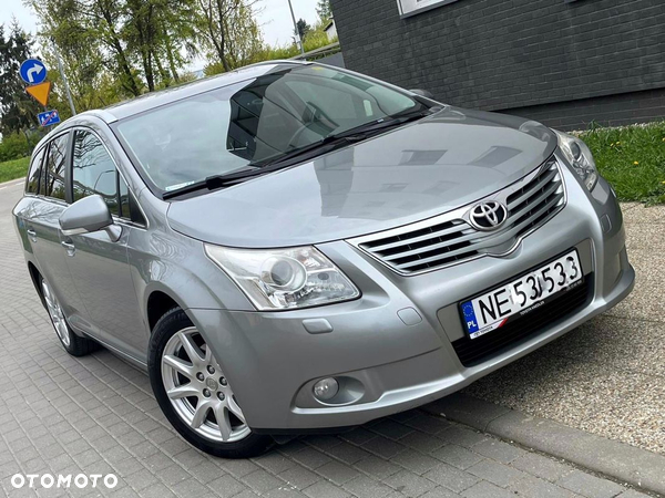 Toyota Avensis 1.8 Sol - 1