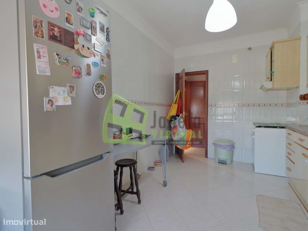 Apartamento T2 com Parqueamento | Vila Chã | Barreiro-13