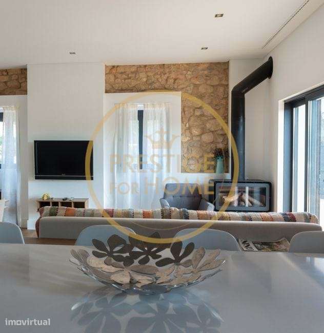 Moradia T4 com piscina para arrendamento anual - Grande imagem: 4/48