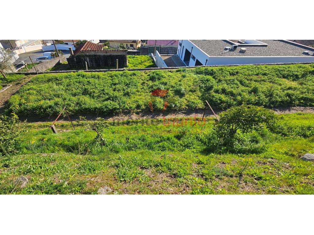 Terreno de Construção para Venda em LORDELO - GMR-8