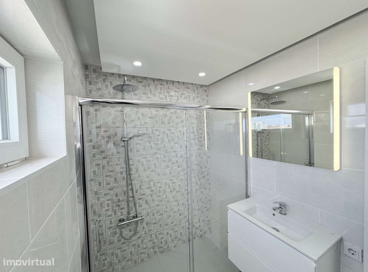 Apartamento T2 Venda em Portimão,Portimão-13