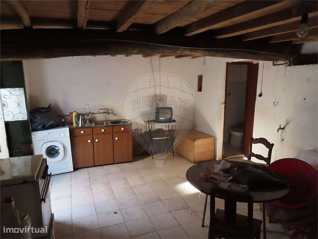 Moradia T2 para venda-10