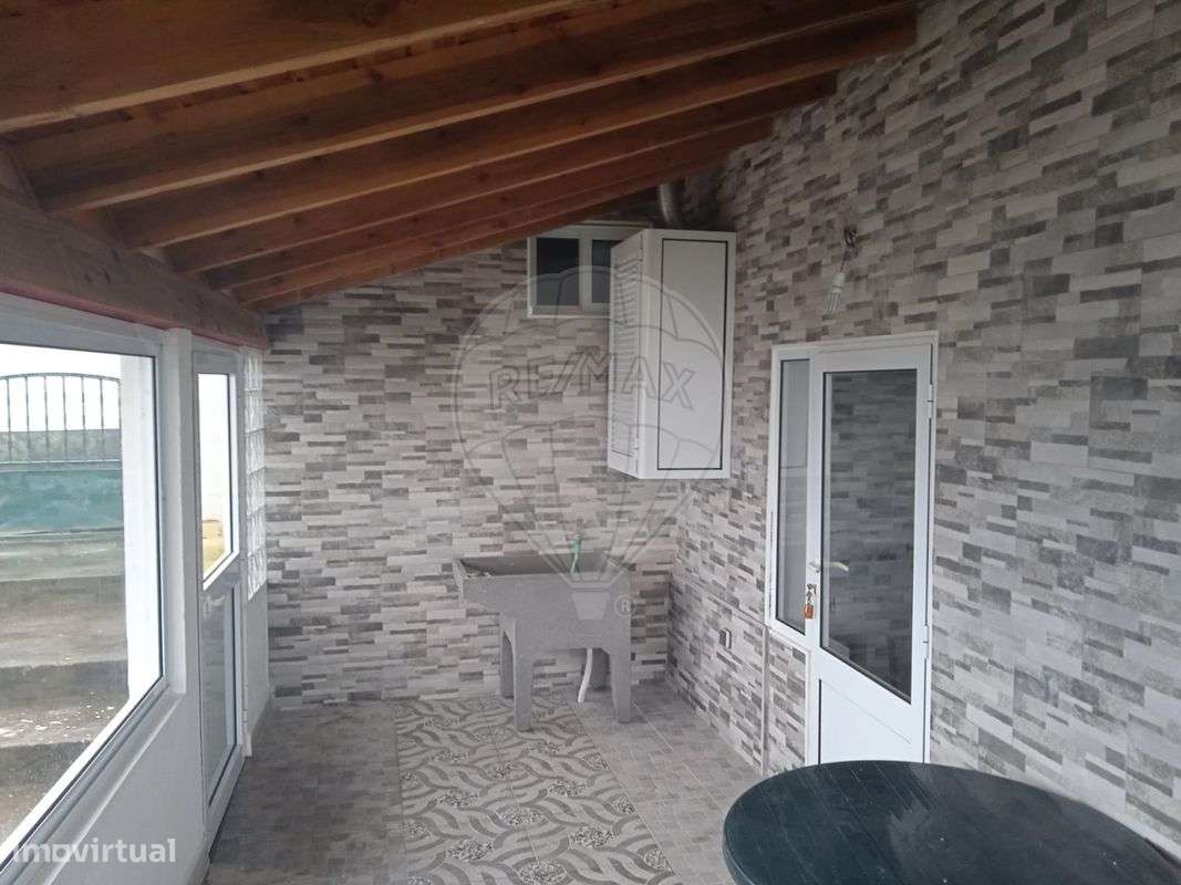 Moradia T1 para venda - Grande imagem: 2/10