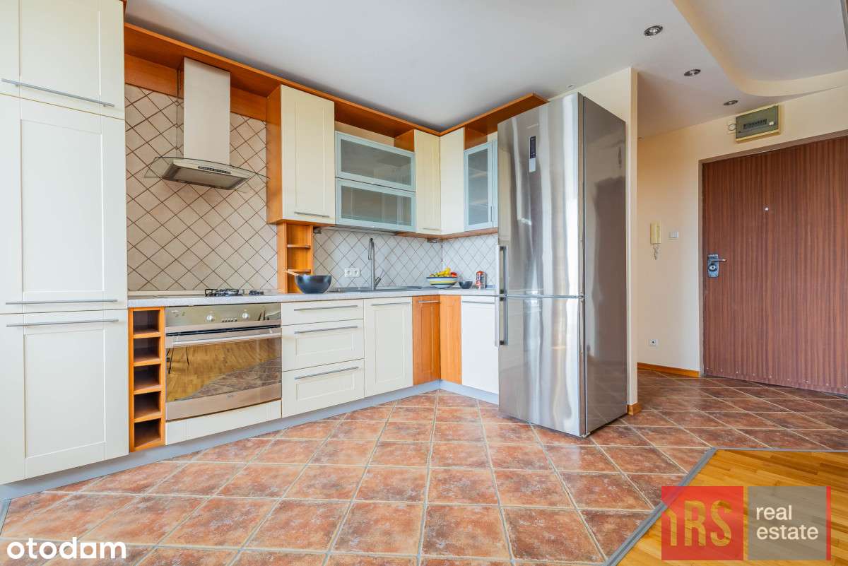 Dwupoziomowe mieszkanie, gotowe do wprowadzenia-2