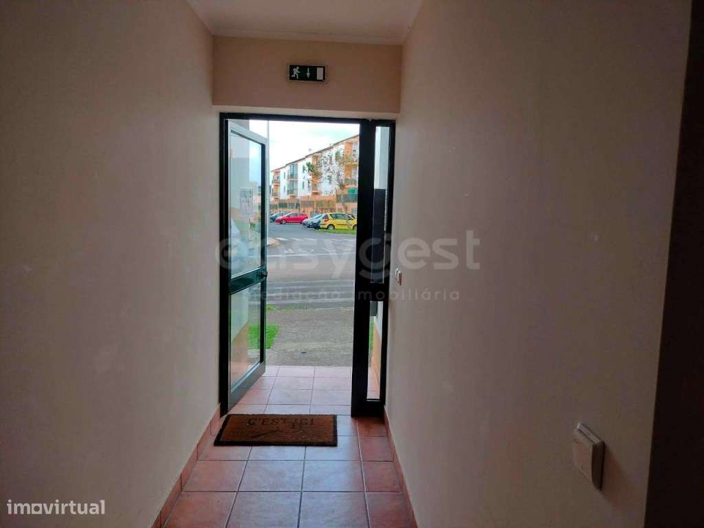 Fantástico T3 em Santa Cruz - A 2 Minutos da Praia! - Grande imagem: 4/22