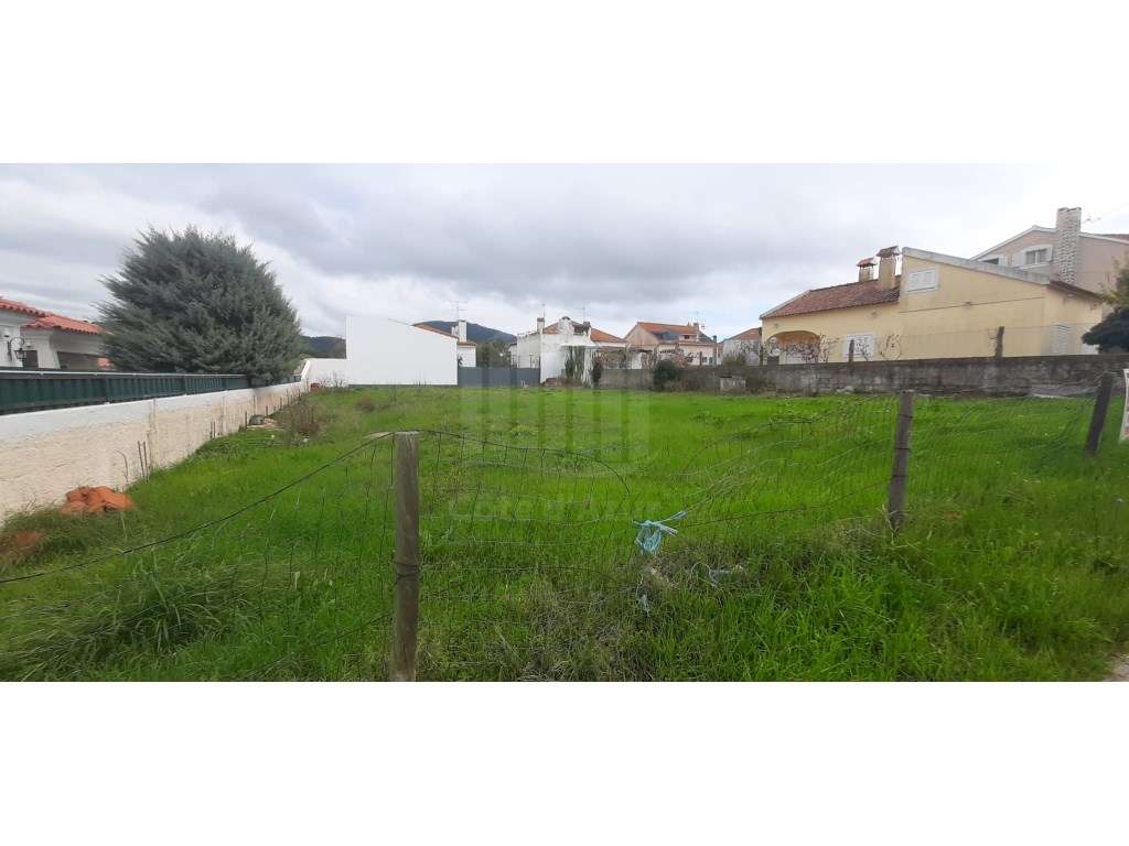Terreno Urbano para Venda em Setúbal - 620 m² | 250 m² de Área Brut... - Grande imagem: 3/6