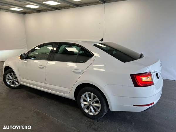 Skoda Octavia 1.6 TDI Style - 25