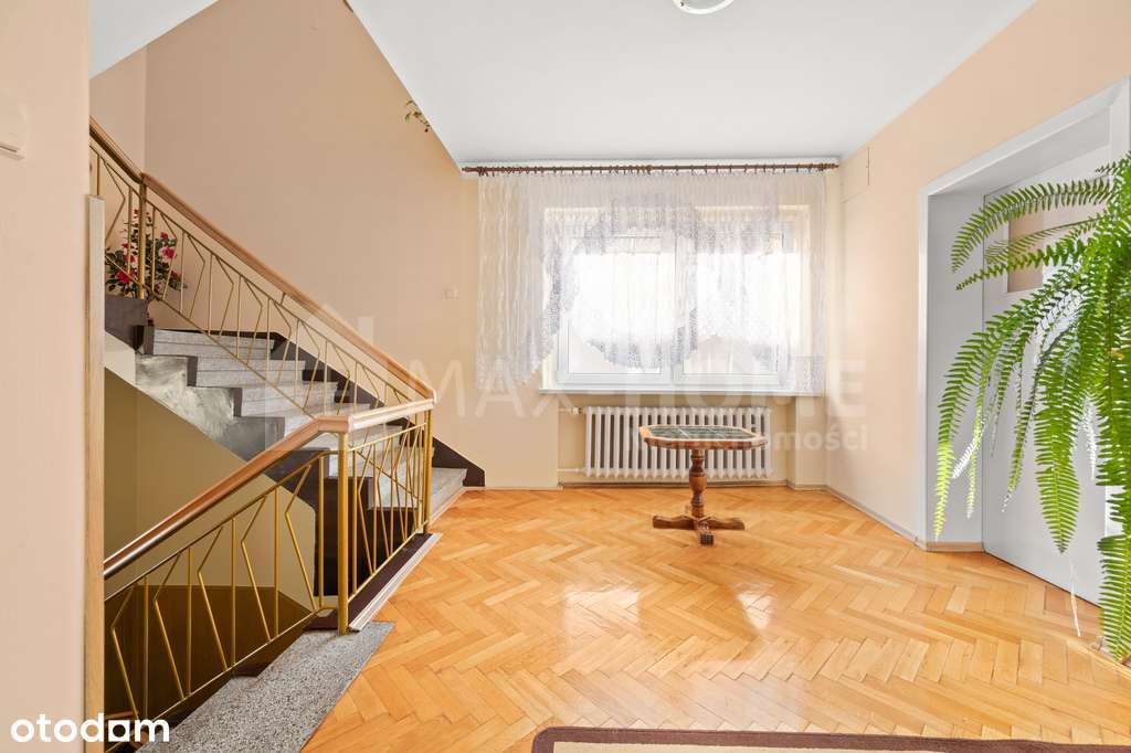 Dom 4 kondygnacje, 3 mieszkania! Piękny Widok!-8