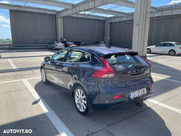 Volvo V40 D2 Momentum - 3